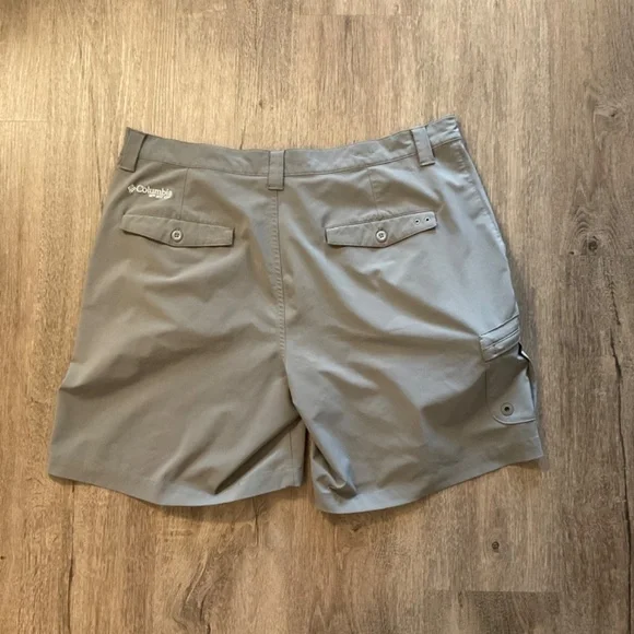 Columbia PFG Performance Fishing Gear Men’s Shorts Size 38 Gray - Picture 9 of 10